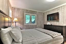 Breakaway House - Unit A