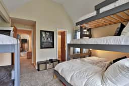 Fall Line Condo B2 (Powder to the People)