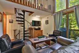 Bob's Sled Lodge - Image 2