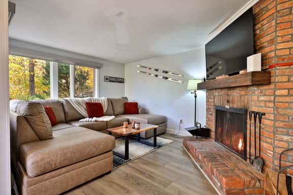 Fall Line Condo C3 (Snow Day Chalet) - Image 1