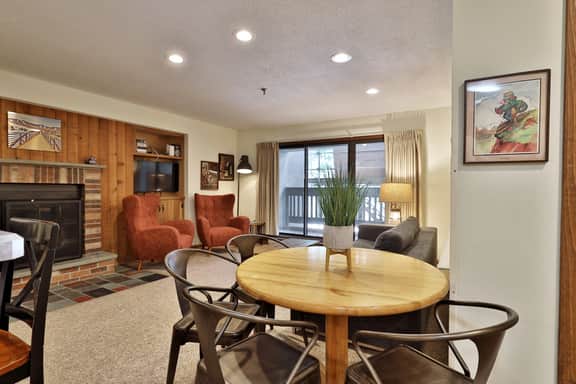 Mountain Green Condo 3B2 (Snowplace Like Home)