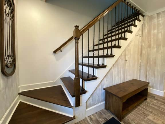 Breakaway House - Unit B