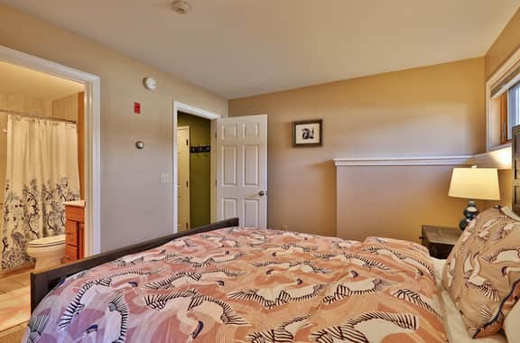 The Pico Family Getaway H103
