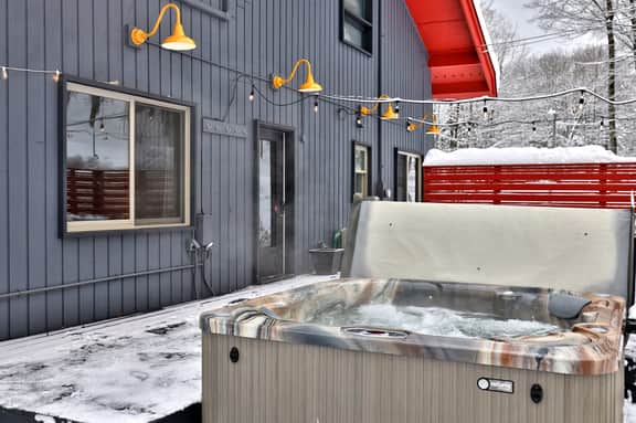 Whitetail Chalet