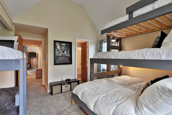 Fall Line Condo B2 (Powder to the People)