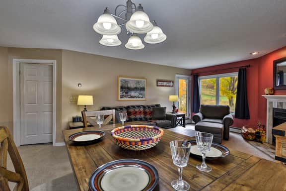 Pico Mountain Condo F106 (Pico Mountain Getaway)