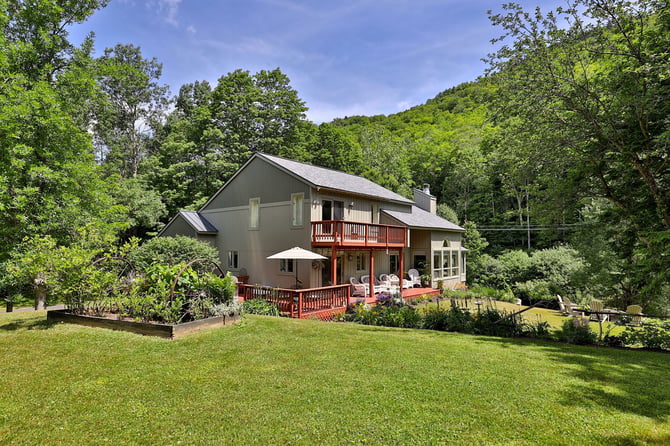 2022-2023 Killington Seasonal Rental Home on River Road
