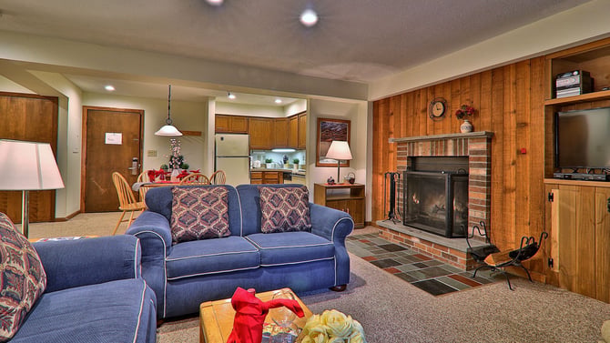 One Bedroom, One Bathroom Mountain Green Condo - Seasonal Rental