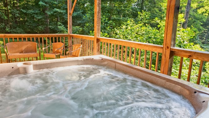 Rentals With Hot Tubs